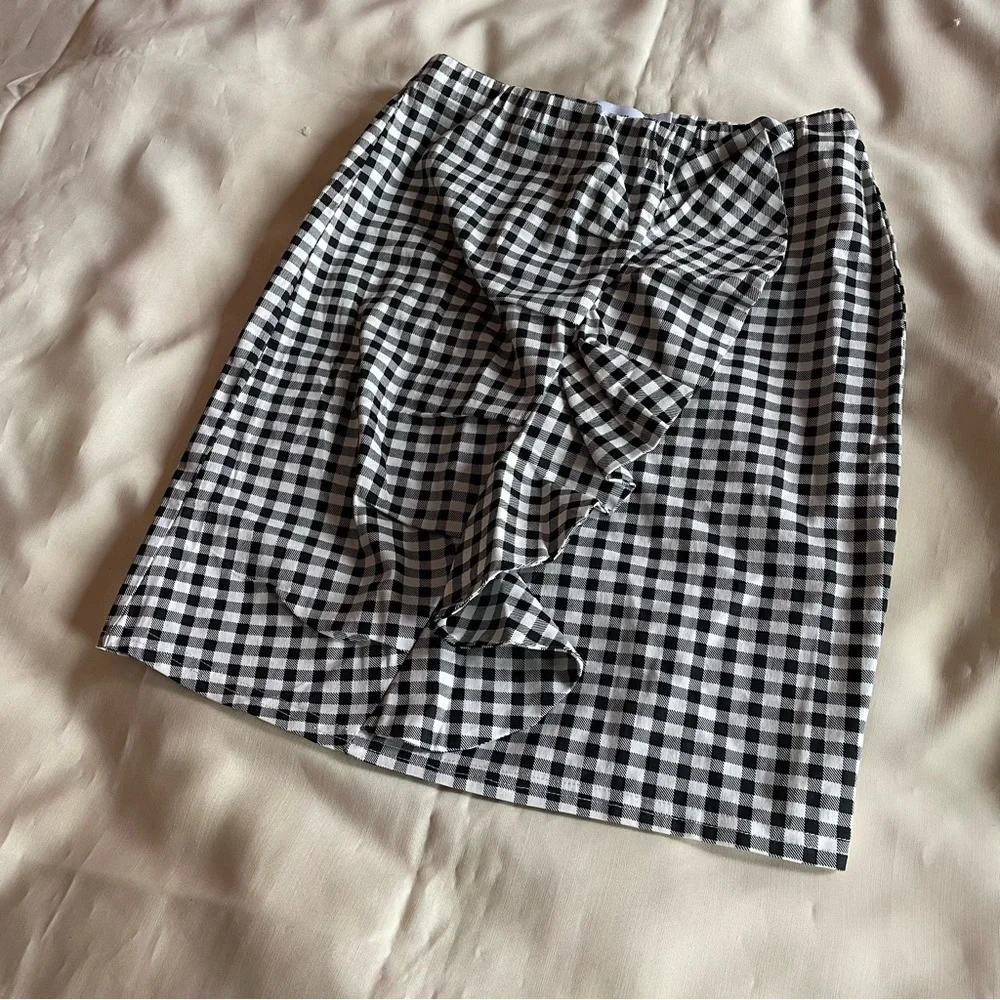 Tigermist- Black and White Gingham High Waisted Pencil Shape Skirt Size Small